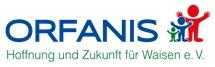 Logo Orfanis, Blaue Schrift Orfanis, rechts daneben 3 Männlein in grün, blau und rot darunter die Schrift in grün Hoffnung und Zukunft für Waisen e.V.